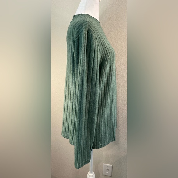 Classic Fashion Fitted, Ribbed Long Sleeve Sweater - Green - Picture 9 of 10